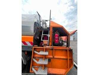 2010-renault-premium-1483477-48972938
