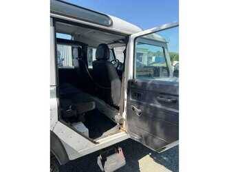 land-rover-defender-1482048-48972973