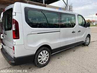 2015-renault-traffic-1484013-48973088
