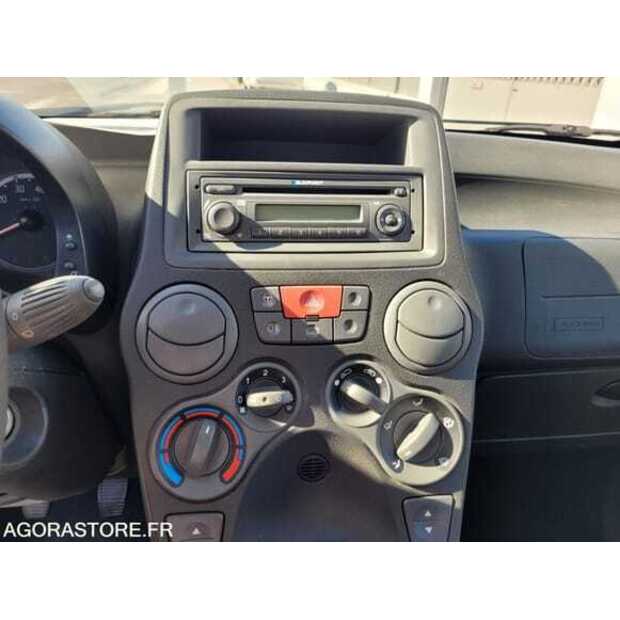 2011 Fiat Panda-48973199