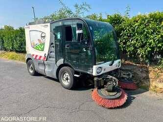 Image for SWEEPERS 2010 JULIUS NEW AZURA