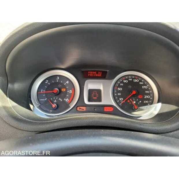 2007 Renault Clio-48973246