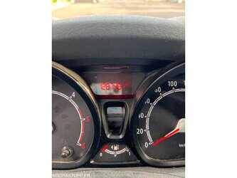 2011-ford-fiesta-1483145-48973279