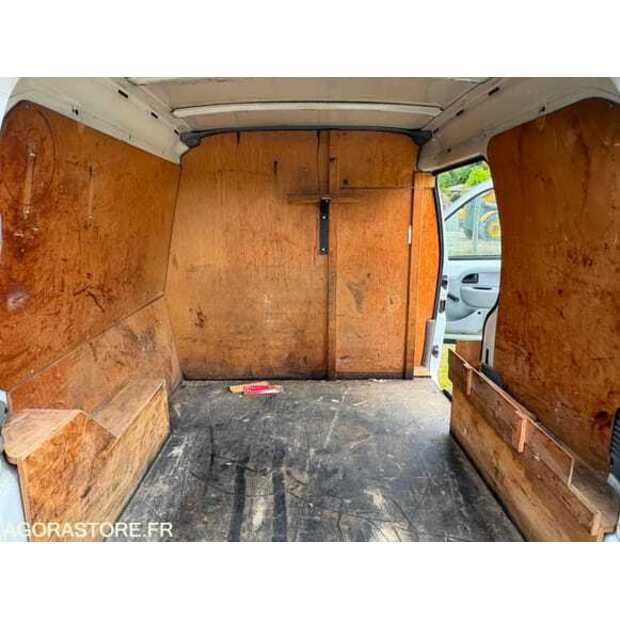 2006 رينو Kangoo-48973336