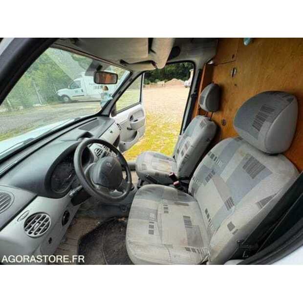 2006 رينو Kangoo-48973338