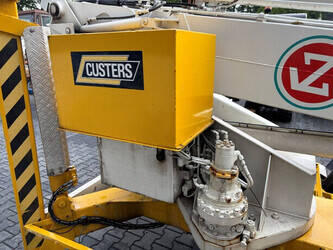 2001-custers-0r20b-48973768