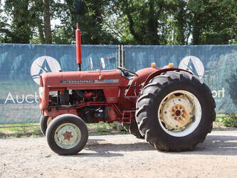 Image de TRACTEURS International 465