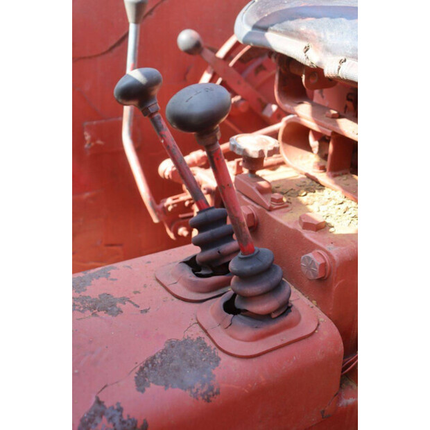 International 465-48974104