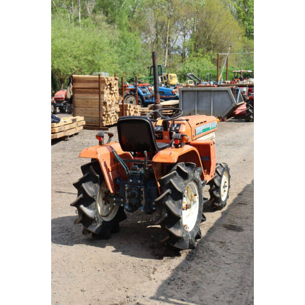 KUBOTA B1402DT-48974187