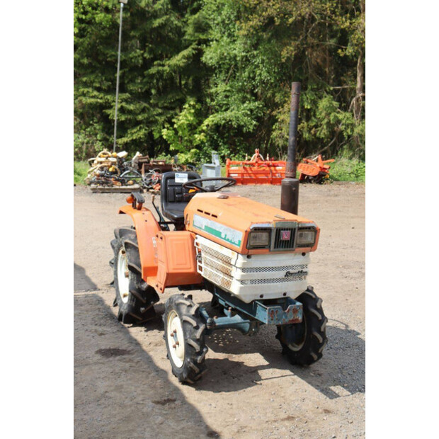 KUBOTA B1402DT-48974189