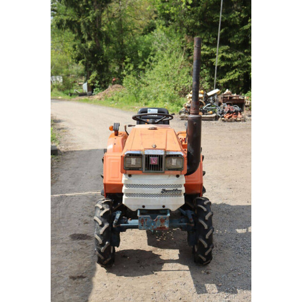 KUBOTA B1402DT-48974191