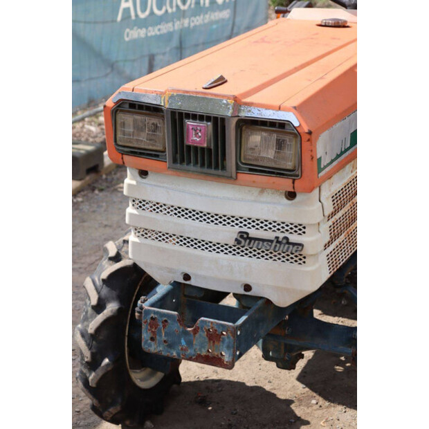KUBOTA B1402DT-48974195