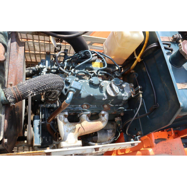 KUBOTA B1402DT-48974222