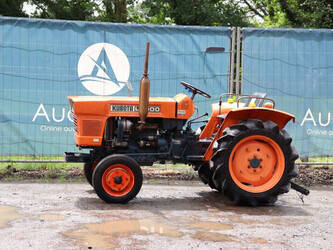 Image for TRACTORS KUBOTA L2000