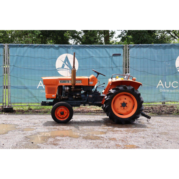 KUBOTA L2000-48974328
