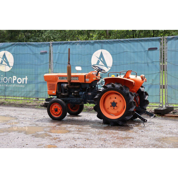 KUBOTA L2000-48974329