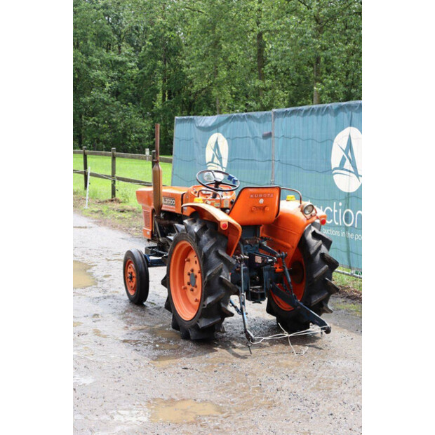 KUBOTA L2000-48974330