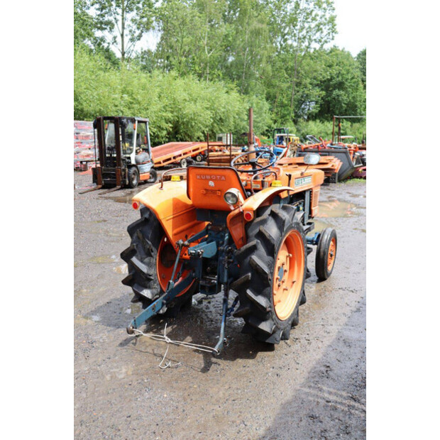 KUBOTA L2000-48974332