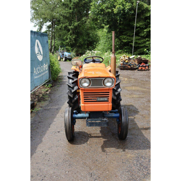 KUBOTA L2000-48974334