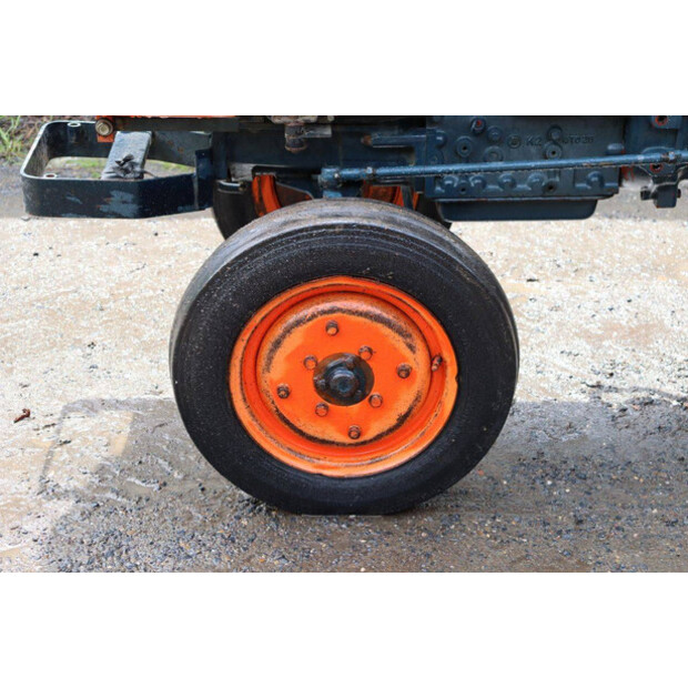KUBOTA L2000-48974340