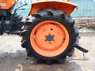 kubota-l2000-1484091-48974341