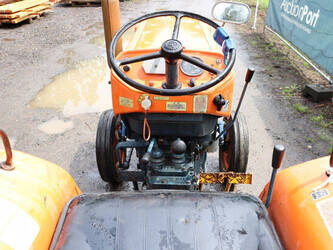 kubota-l2000-1484091-48974346