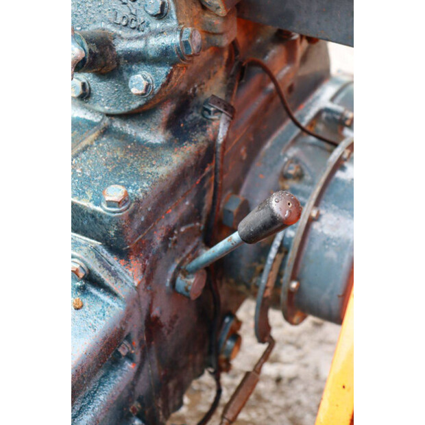 KUBOTA L2000-48974353
