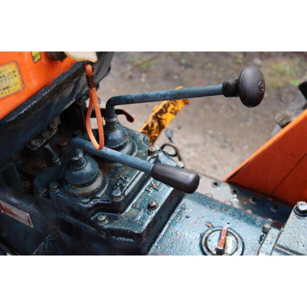 KUBOTA L2000-48974354