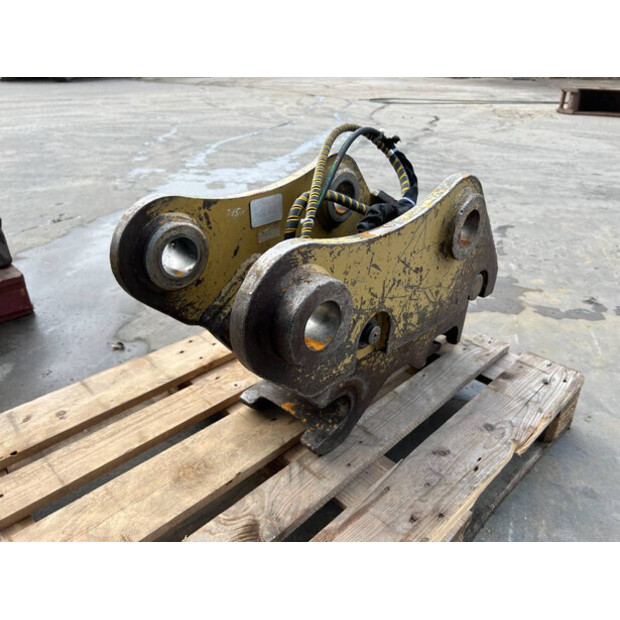 2017 Caterpillar 311D-48974609