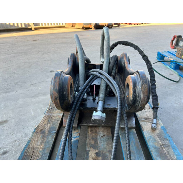 2018 OilQuick OQ65-48974874