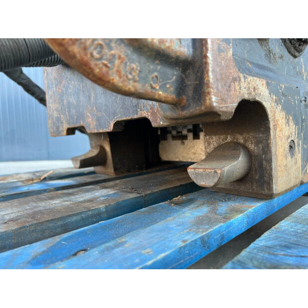 2018 OilQuick OQ65-48974879