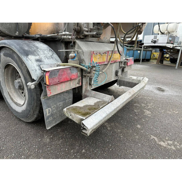 2011 MOL M12-48975061