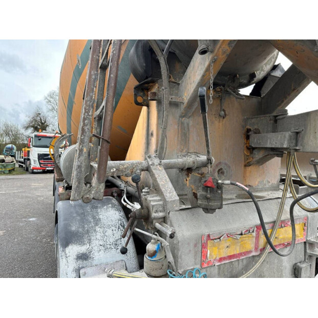 2011 MOL M12-48975062