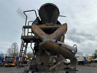 2011-mol-m12-48975063