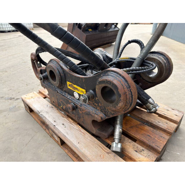 2017 OilQuick OQ70/55-48975075