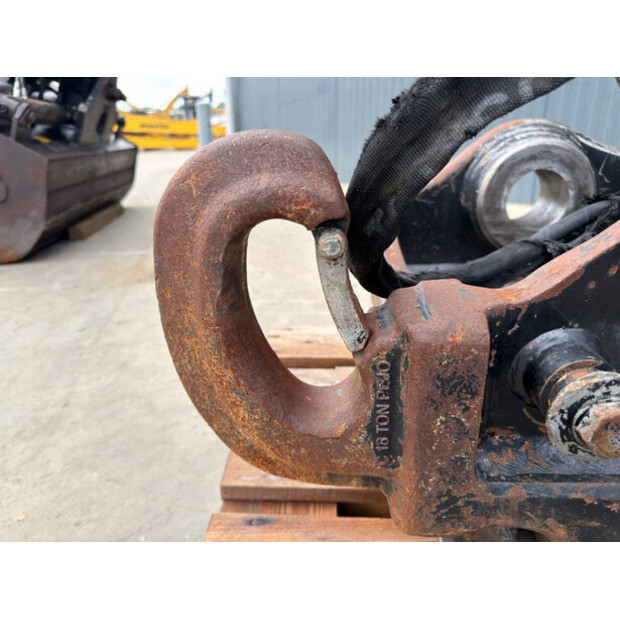 2017 OilQuick OQ70/55-48975077