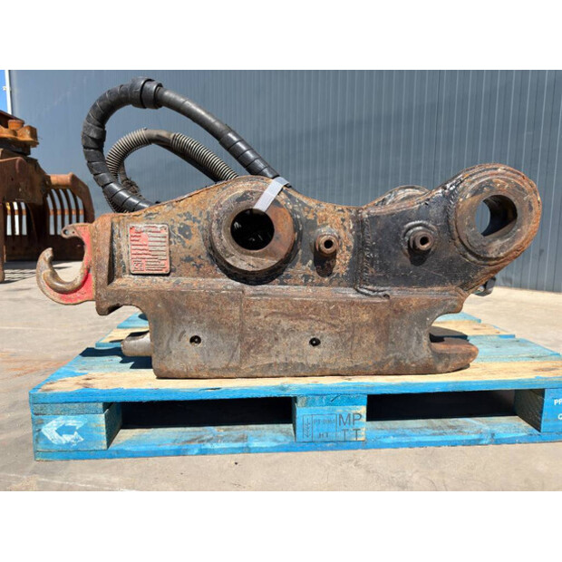 2007 OilQuick OQ80-48975143