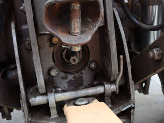 massey-ferguson-8150-1484146-48975501
