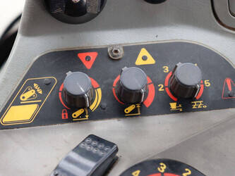 massey-ferguson-8150-1484146-48975517