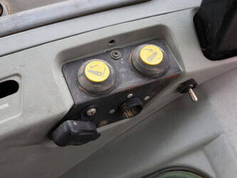 massey-ferguson-8150-1484146-48975529
