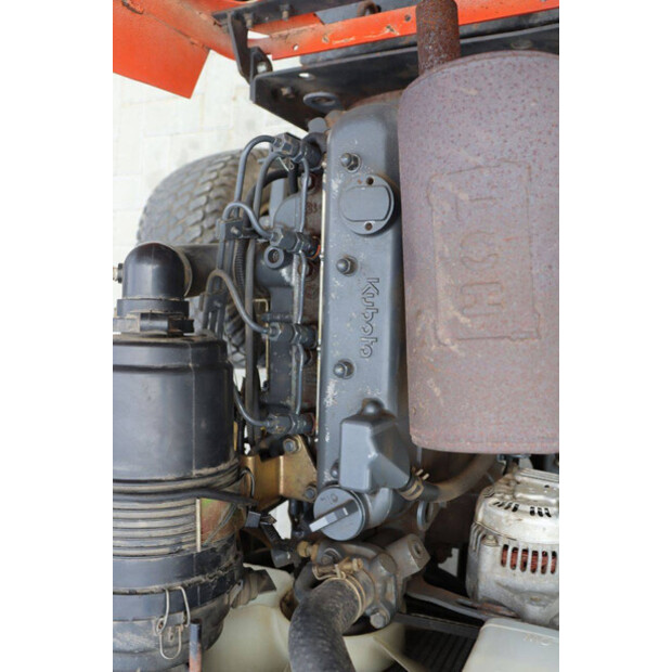 2006 KUBOTA F3680-48975819