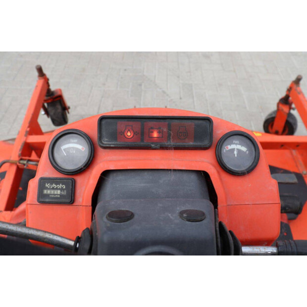 2006 KUBOTA F3680-48975829