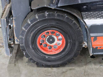 2018-linde-e25l-01-48975926