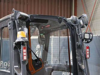 2018-linde-e25l-01-48975931