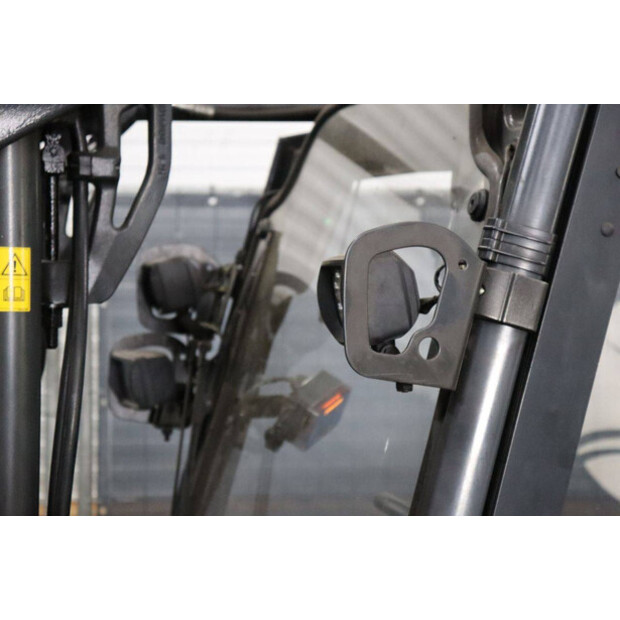 2017 Linde E30L-01-48976322