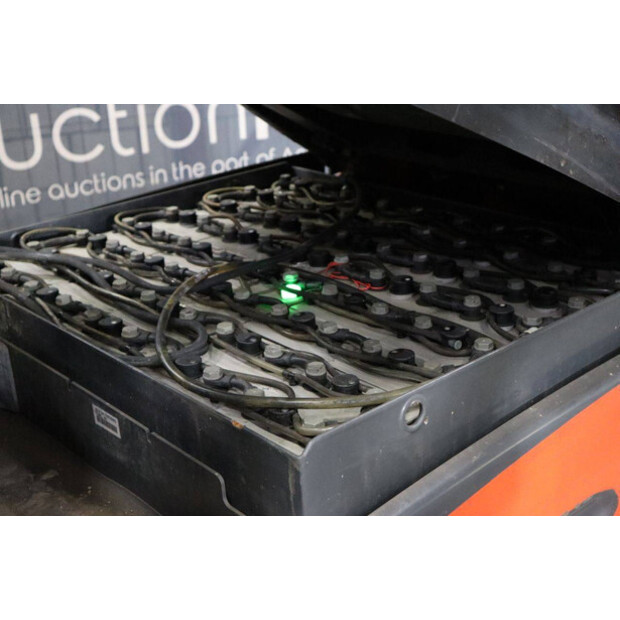 2017 Linde E30L-01-48976356