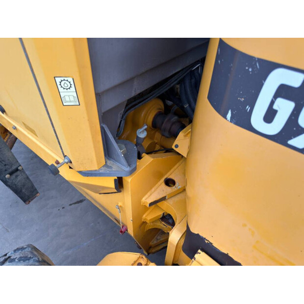2009 فولفو G930-48976366