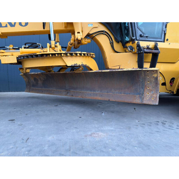 2009 فولفو G930-48976376