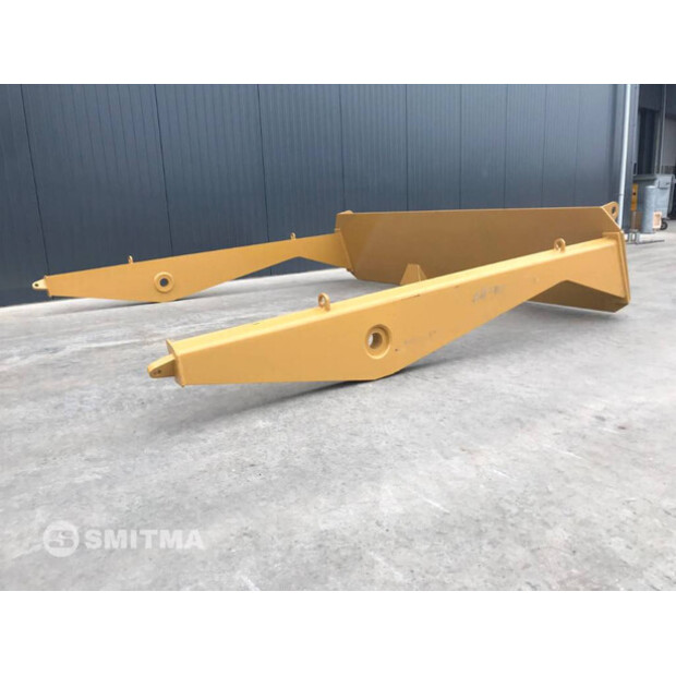 2026 Caterpillar 725 - AFX-48976500