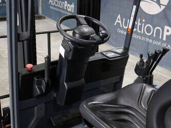2016-toyota-7fbest15-1484201-48976772